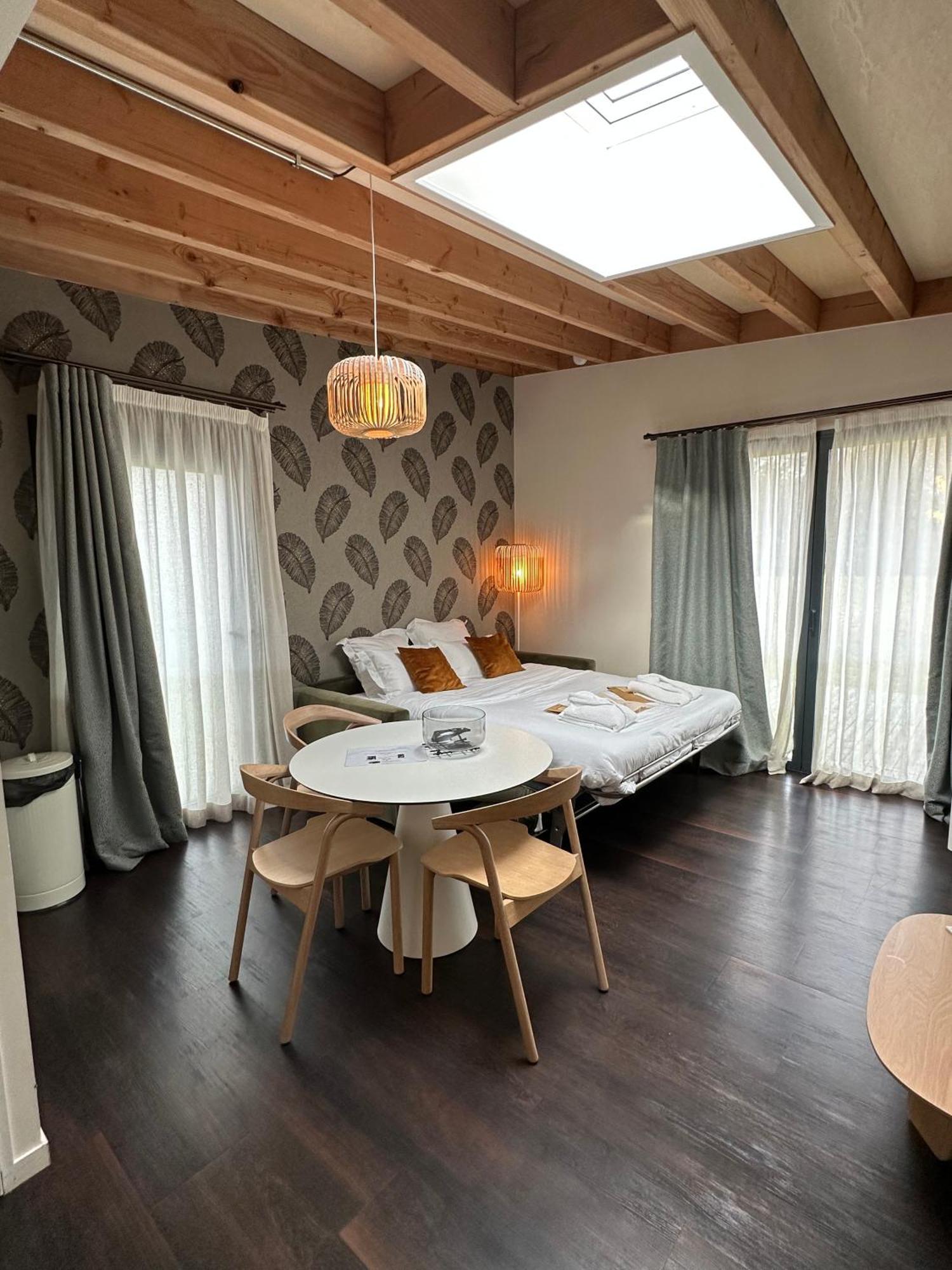 Domaine De L'Epau Eco-Resort Yvre-l'Eveque ภายนอก รูปภาพ