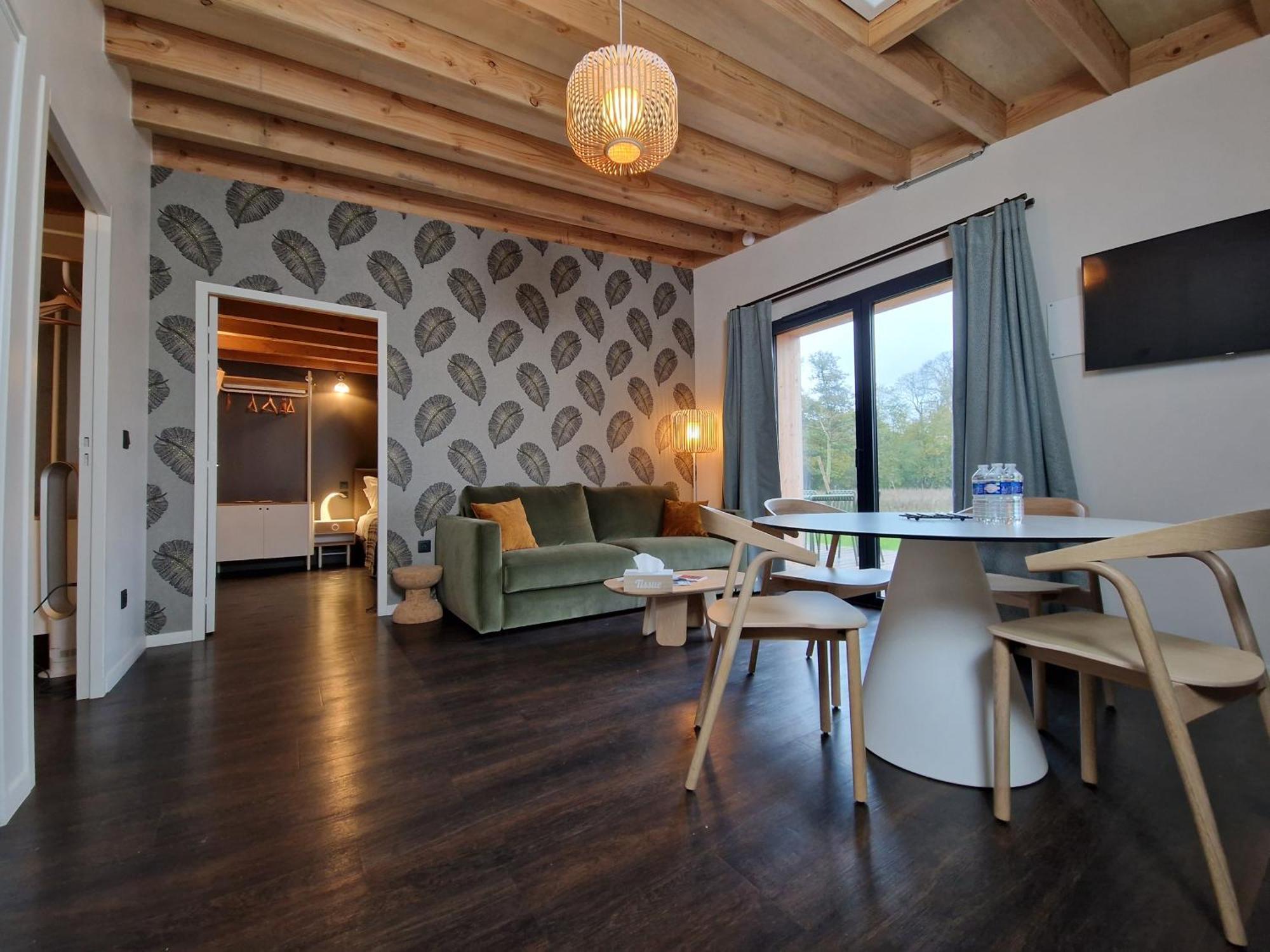 Domaine De L'Epau Eco-Resort Yvre-l'Eveque ภายนอก รูปภาพ