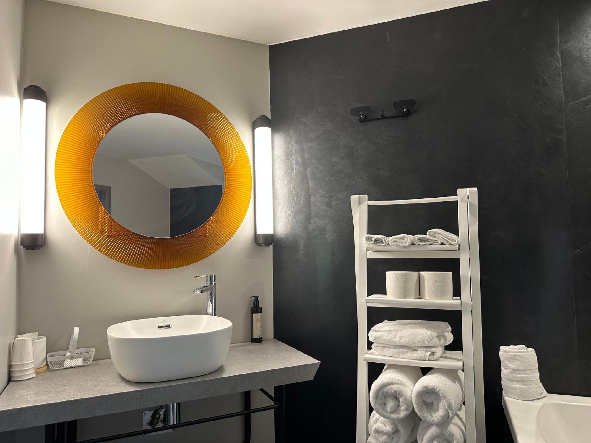Domaine De L'Epau Eco-Resort Yvre-l'Eveque ภายนอก รูปภาพ
